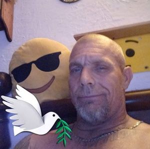 Meet your Posher, Charles